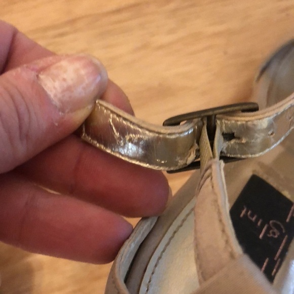 Glint Gold Sequin and Satin Heels Size 6.5 - Picture 11 of 14